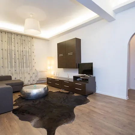 Celinesuites-downtown Appartamento