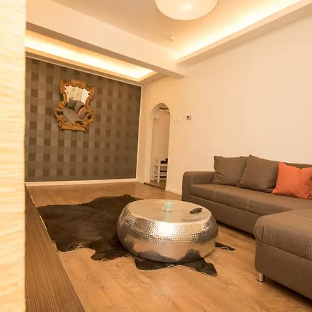 Celinesuites-downtown Appartamento Bucarest