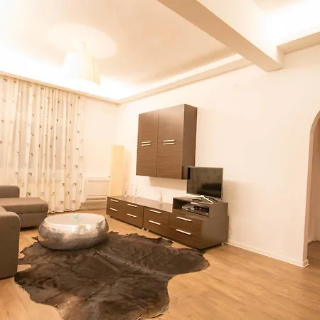 Celinesuites-downtown Appartamento