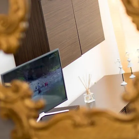 Celinesuites-downtown Bucarest